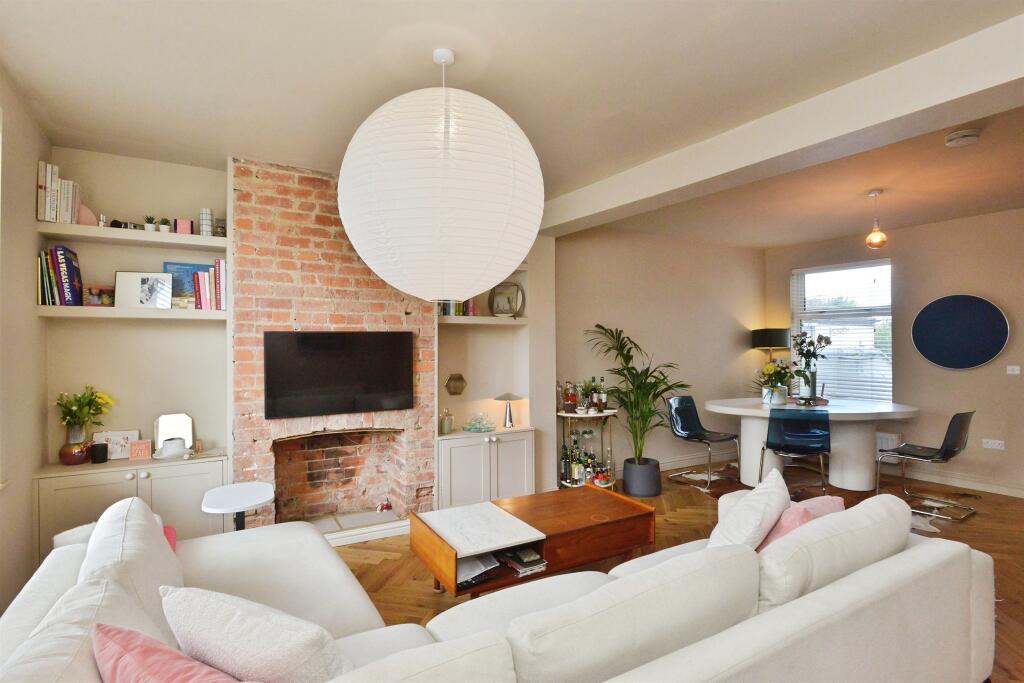 House in Stony Stratford, Calverton End - View 4