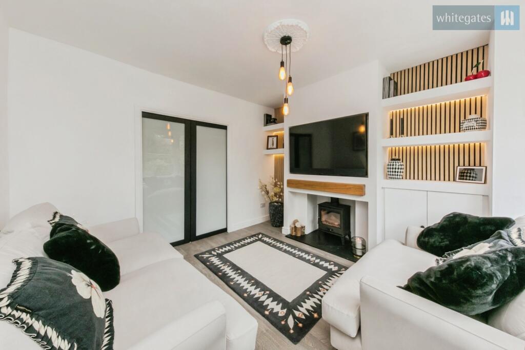 House in Nantwich, Kingsbourne - More