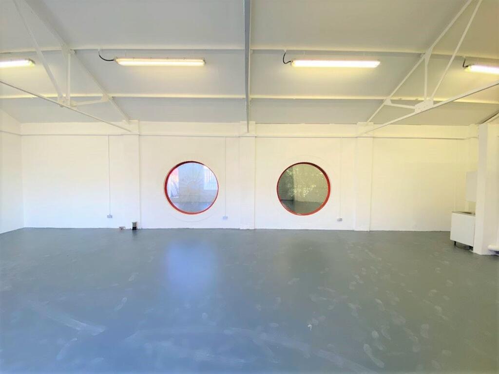 Set Star Estate Unit 10 8.JPG