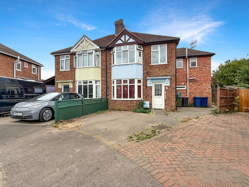4-bed semi-detached on Elfleda Road, Cambridge, £500,000