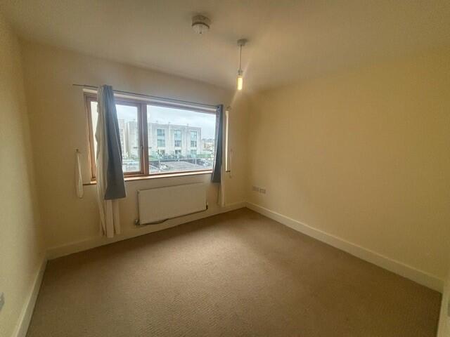 Apartment in Portishead, North Somerset - More