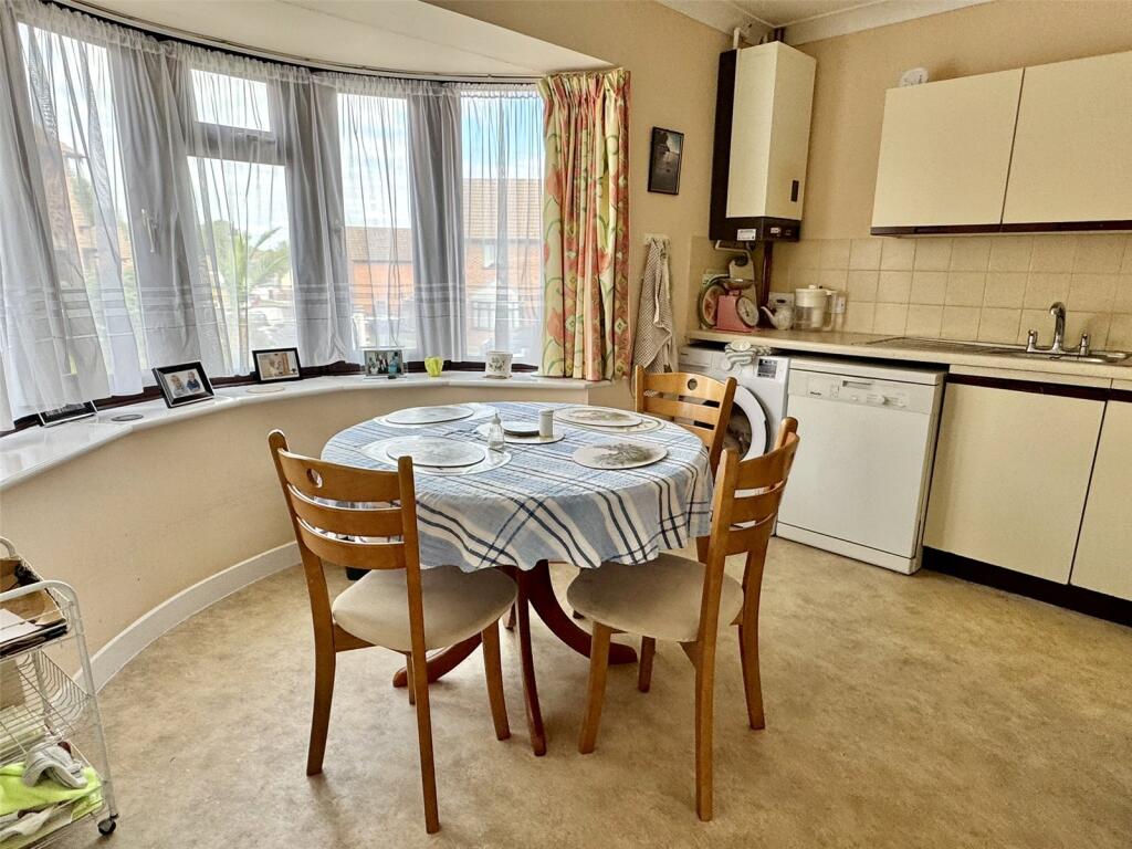 House in Taunton - View 4