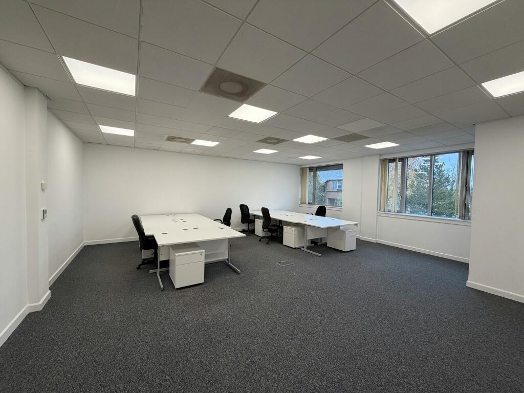 Suite F004