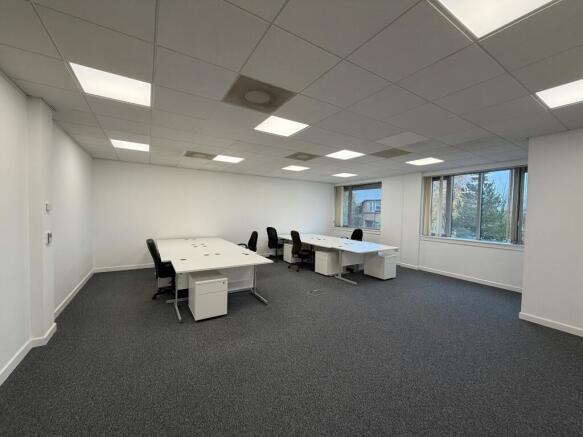Suite F004
