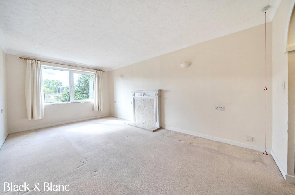 Apartment in Bromley - View 2
