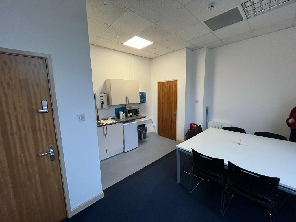 Additional image 4 of 47 Birmingham Road, West Bromwich, West Midlands, B70 6PY