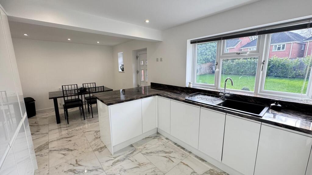 126 London Road, Shrewsbury, SY2 6PS photo 3
