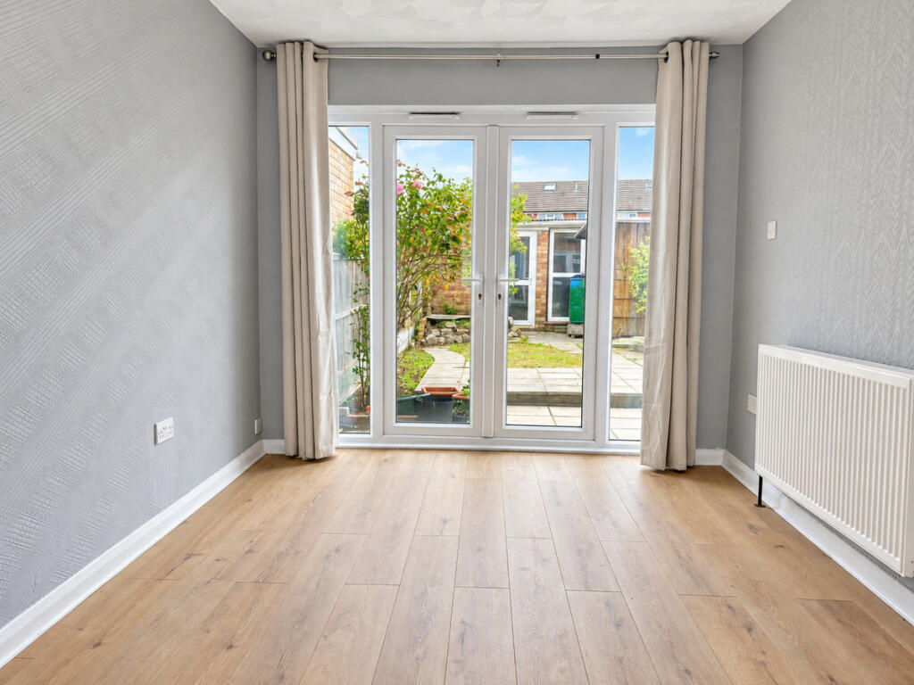 House in London, Collier Row - View 3
