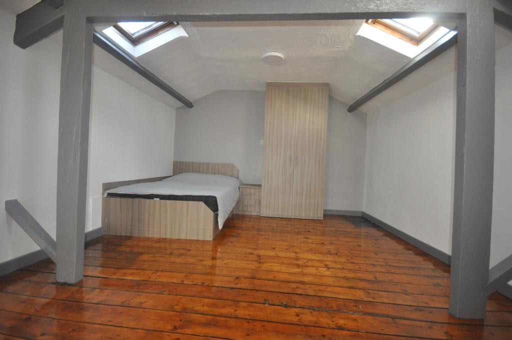 House in Leeds - View 5