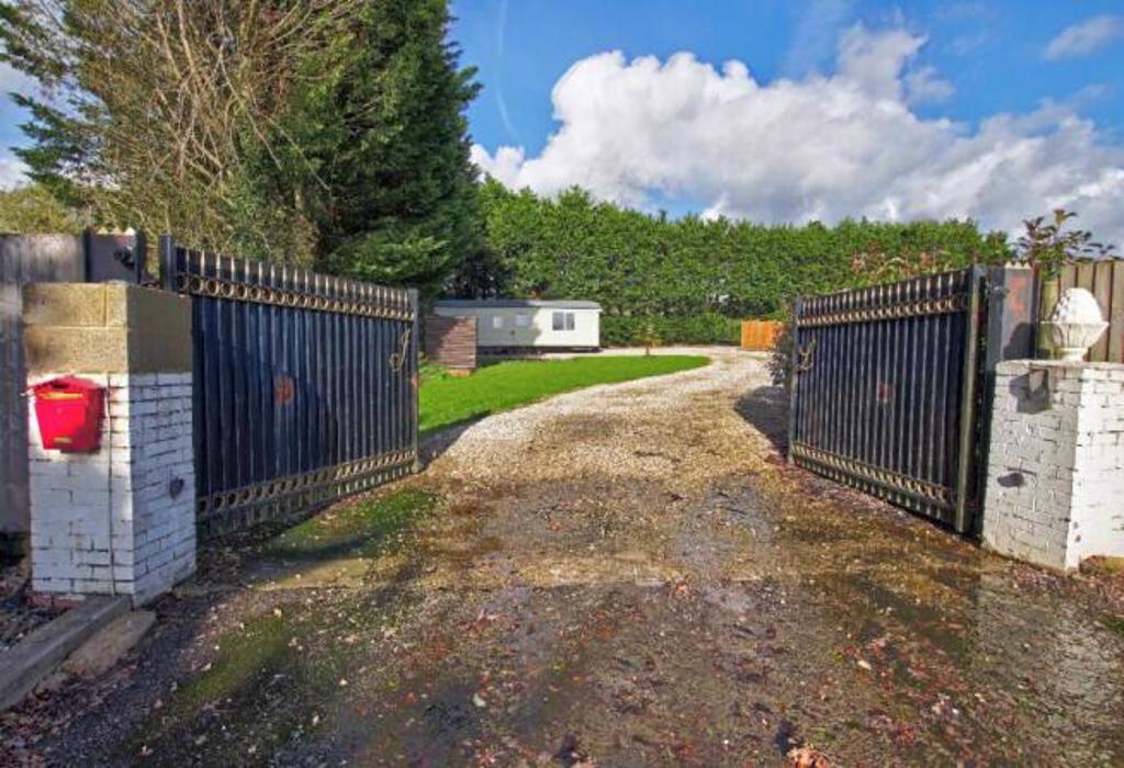 Scant Road East, Chichester, West Sussex - View 4