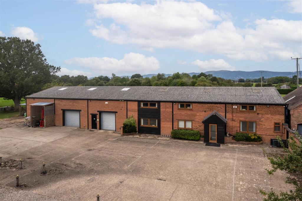 House in Malvern Hills, Hanley Castle - View 4