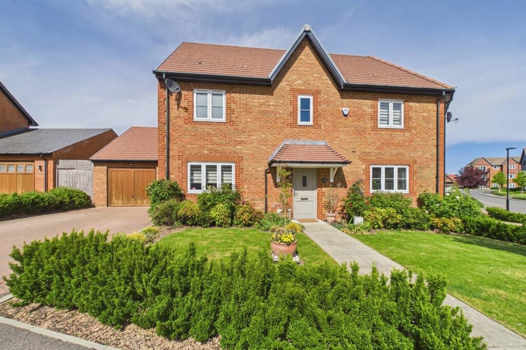 Main image of property: Honeysuckle Copse, Warfield, Berkshire, RG42
