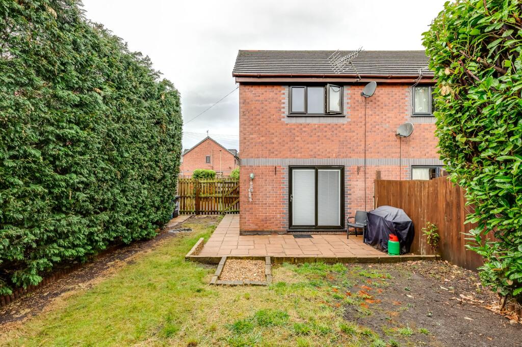 House in Wigan, Greater Manchester - View 4