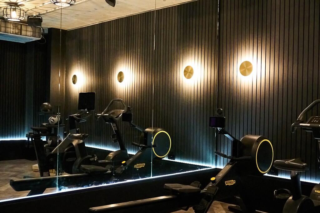 Main image of property: Haydon Way, London, SW11