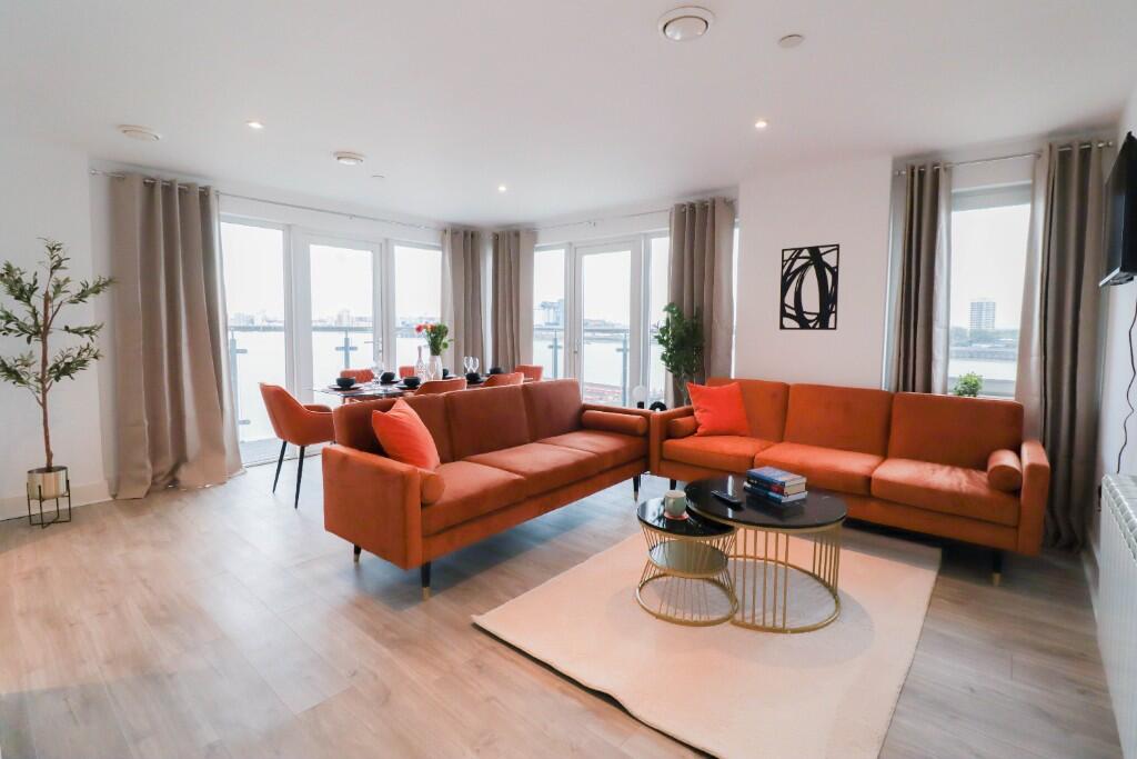 Main image of property: Mast Quay, London, SE18