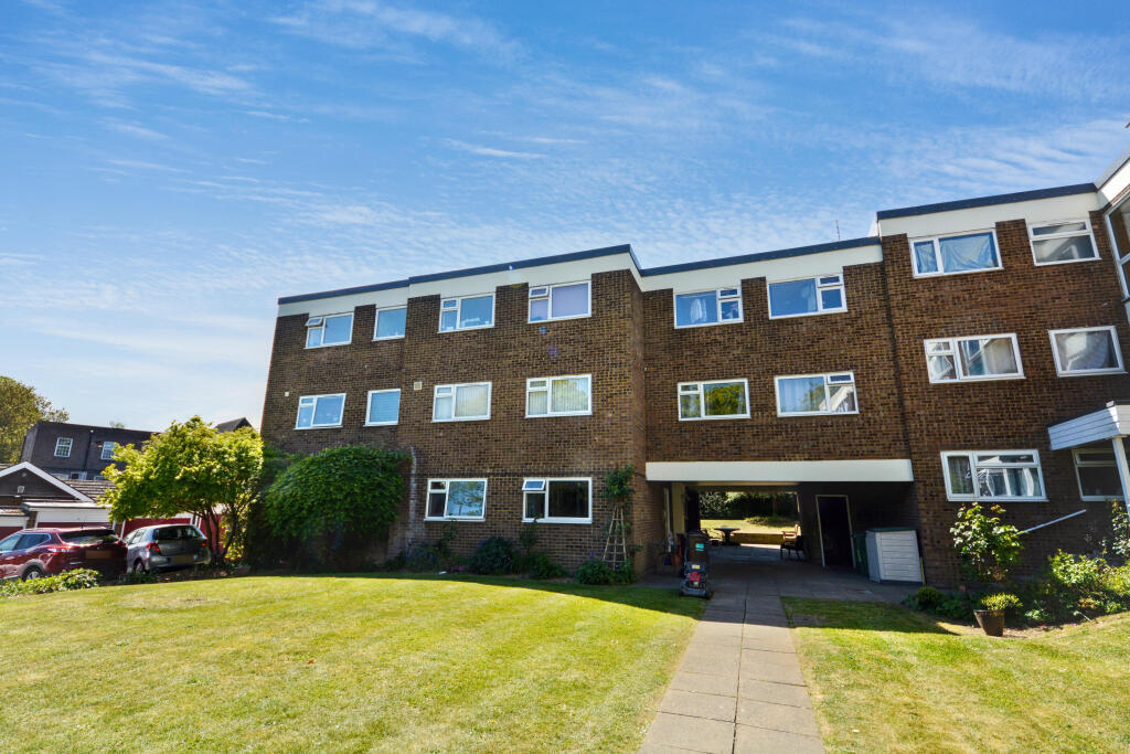 25 Northcotts, Hatfield, Hertfordshire, AL9 5ES
