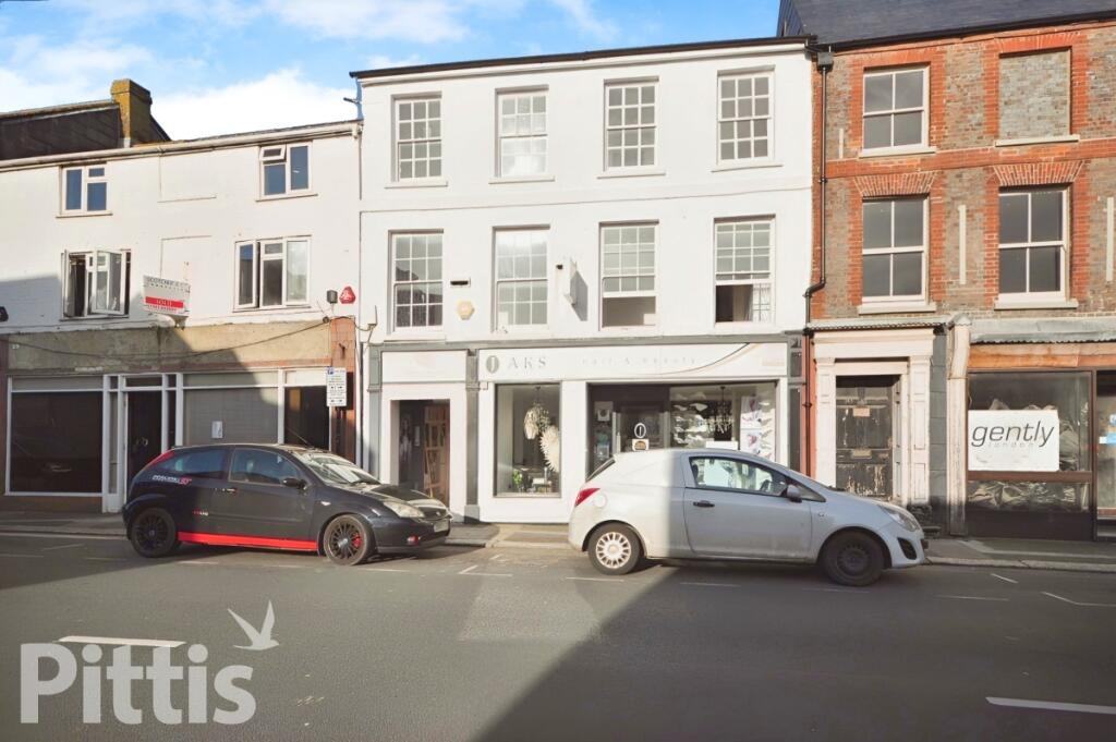 Main image of property: High Street Newport PO30