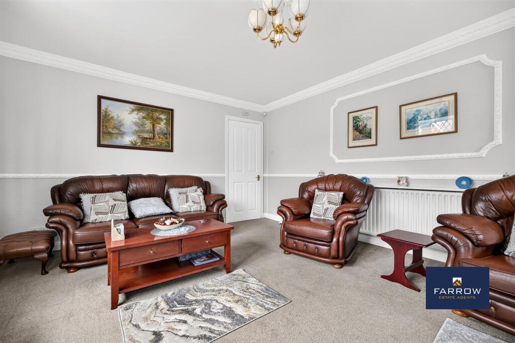 House in Doncaster, Waltham - View 5