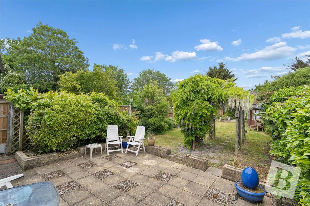 Osborne Road, Hornchurch, RM11 photo 4