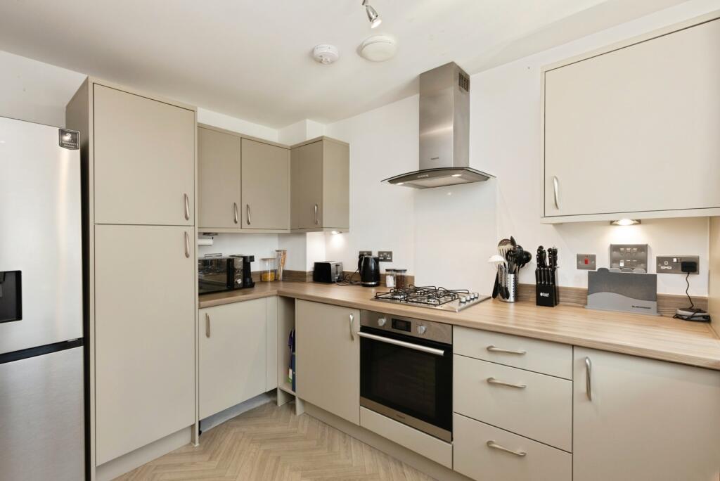 Nolder Way, Cam, Dursley, Gloucestershire, GL11 photo 3