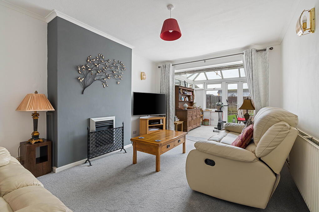 Abbottsbury, Pagham, Bognor Regis, West Sussex, PO21 photo 4