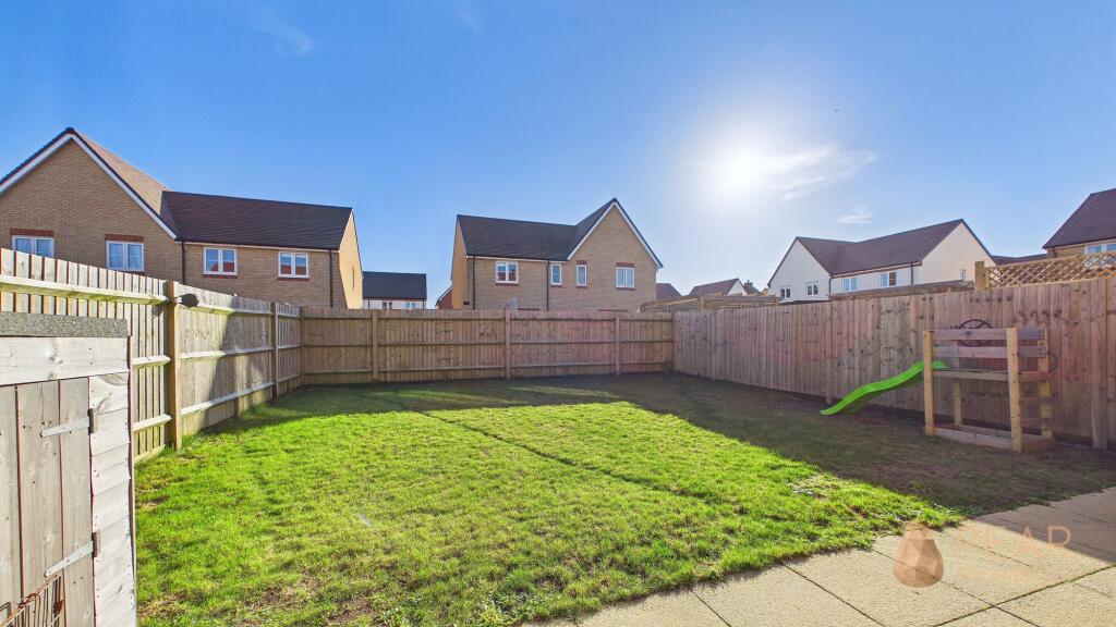 Gatekeepers Drive, Lancing, BN15 photo 3