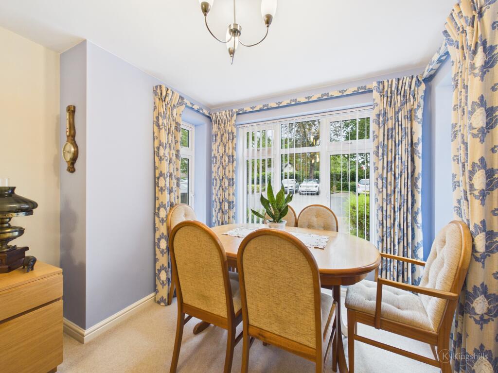Apartment in Hemel Hempstead - View 5