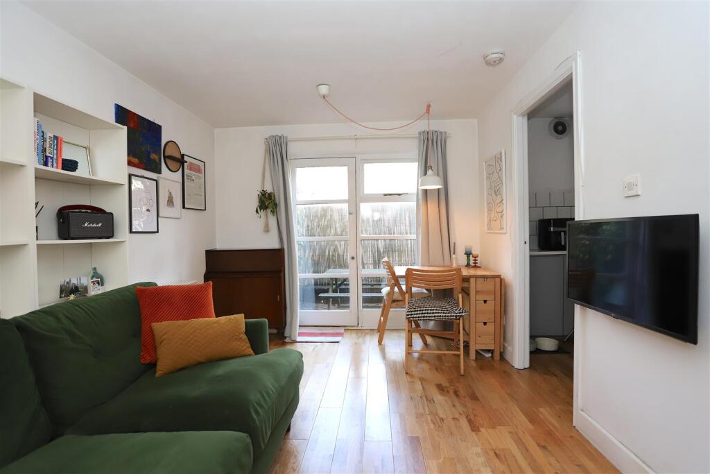 Main image of property: Slate Wharf, Castlefield