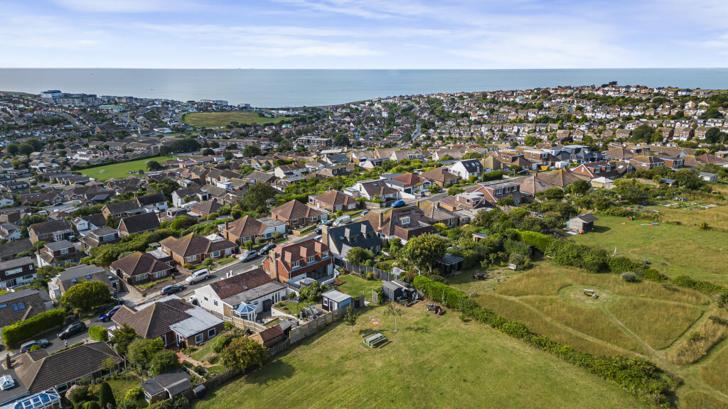 Wivelsfield Road, Saltdean, Brighton, East Sussex, BN2 photo 3