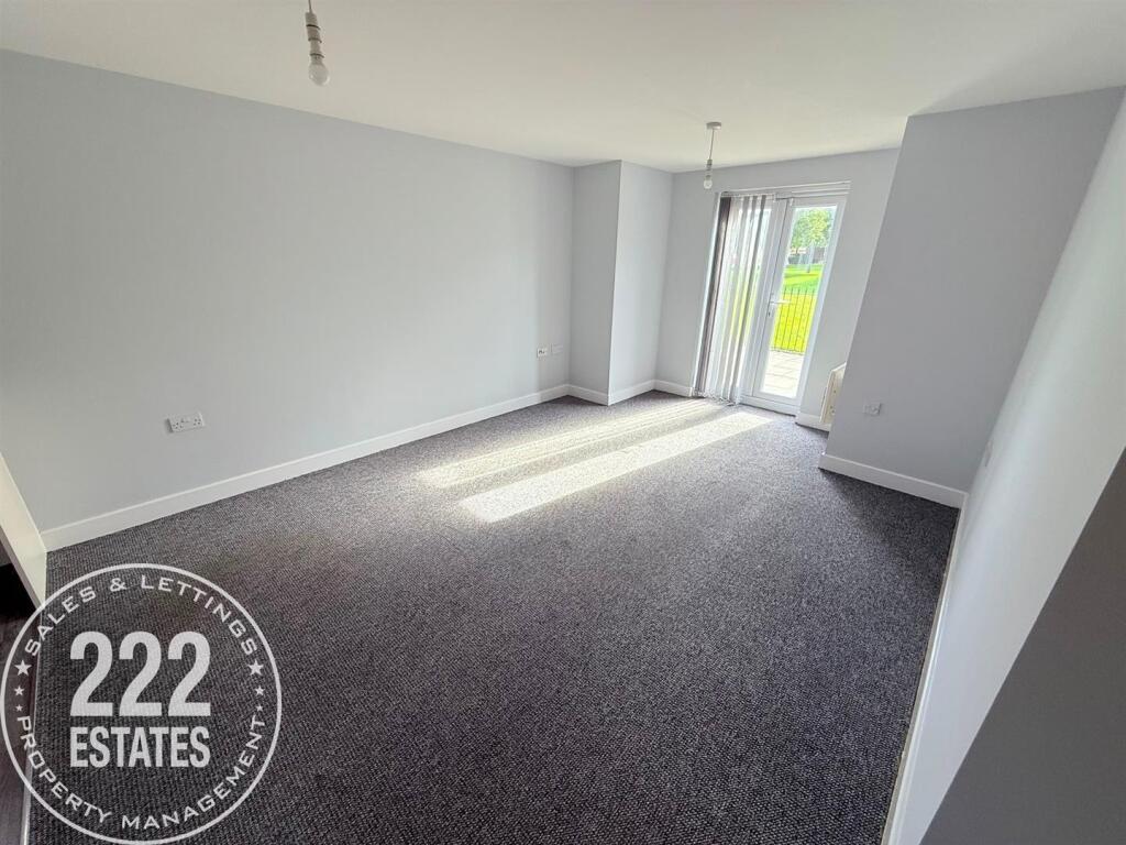 Apartment in Warrington - More