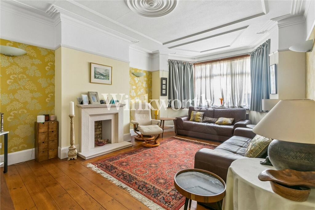 House in London, Bowes Park, Palmers Green - View 4