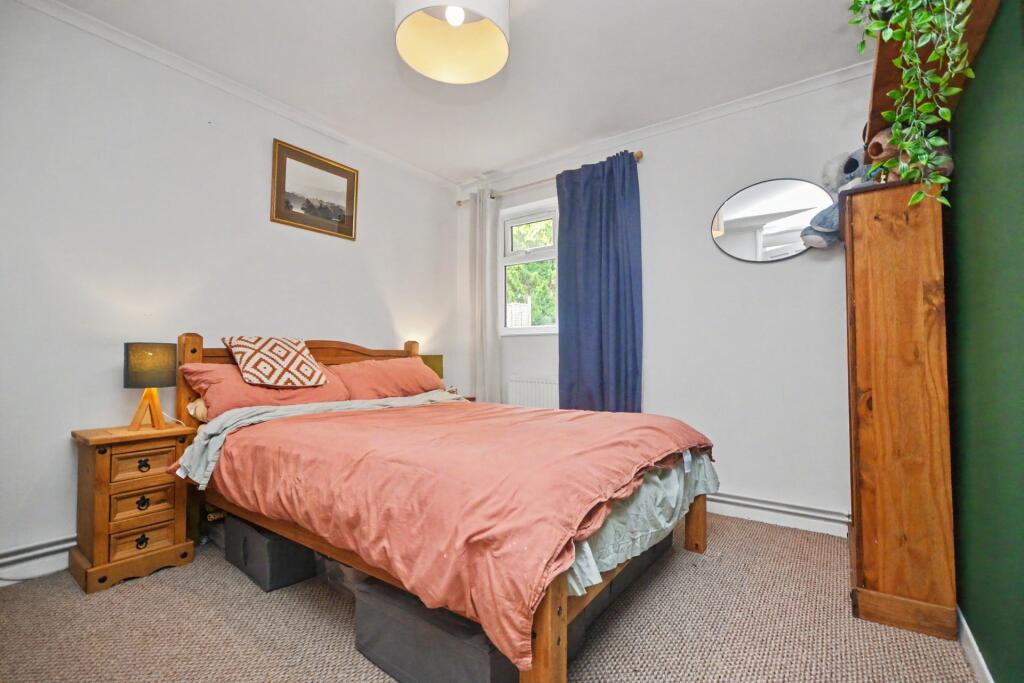 Apartment in Salisbury - More