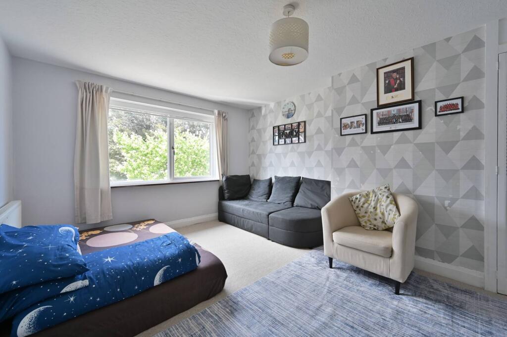 Main image of property: Carlton Avenue, Kenton, Harrow, HA3