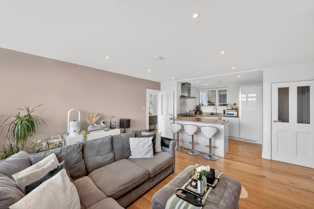 Main image of property: Ormonde Court, 
364 Upper Richmond Road, SW15