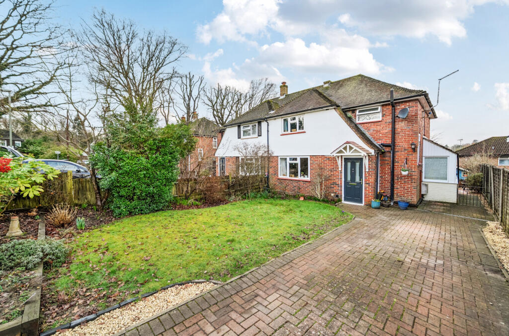 Main image of property: Broadley Green, Windlesham, Surrey, GU20