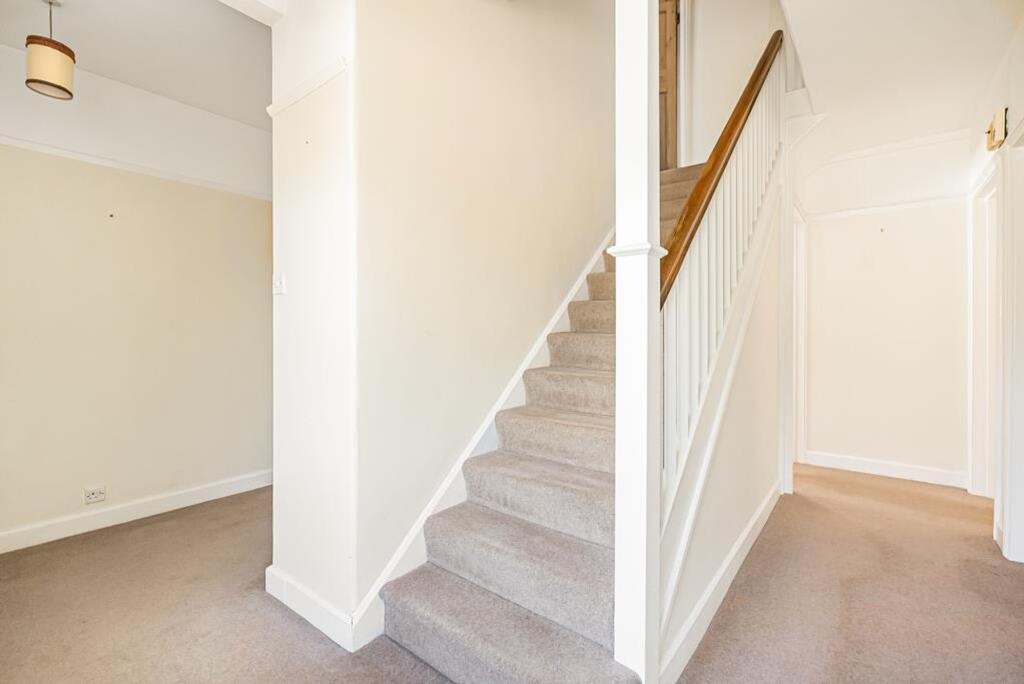 Westfield Road, Hertford, SG14 photo 4