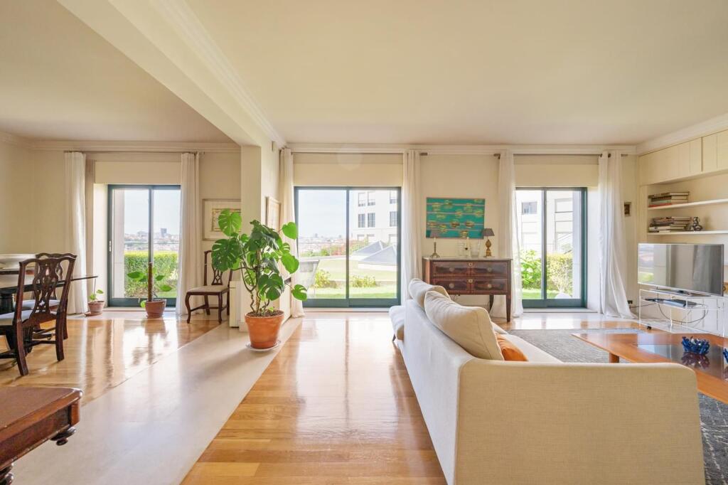 Main image of property: Lisbon, Lisbon