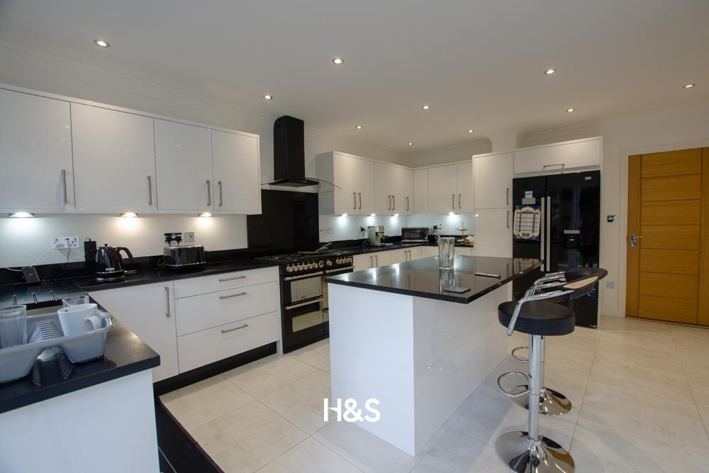 House in Birmingham - More