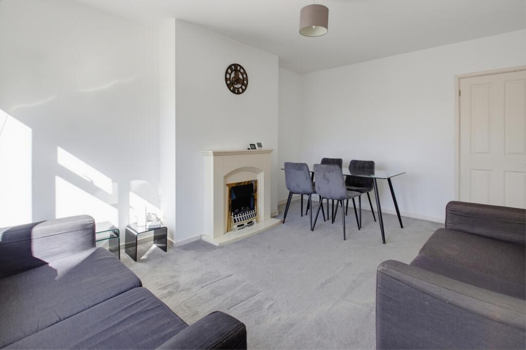 Apartment in London - View 3