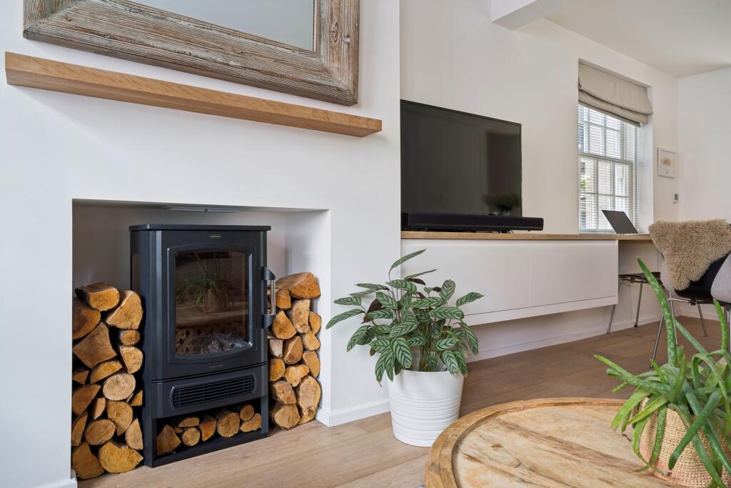 House in Dacorum, Ashlyns Estate, Berkhamsted - View 5