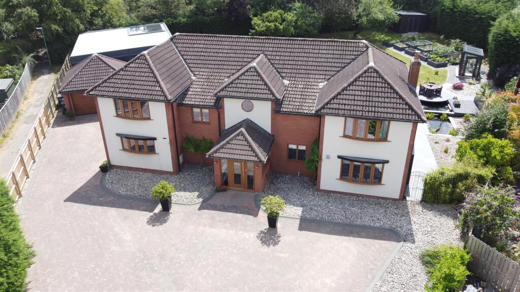 4-bed detached on The Bridle, Woodham, DL5 4TH, £790,000