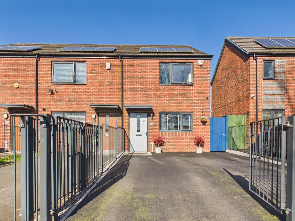 Main image of property: Wenlock Way, Manchester, M12 5WH
