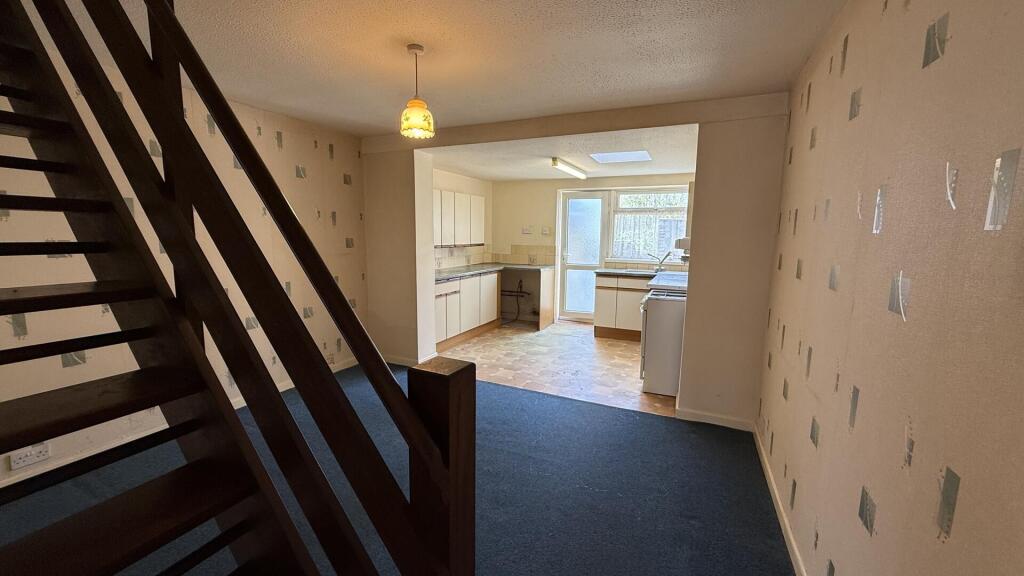 House in Carisbrooke, Nodehill, Newport - More