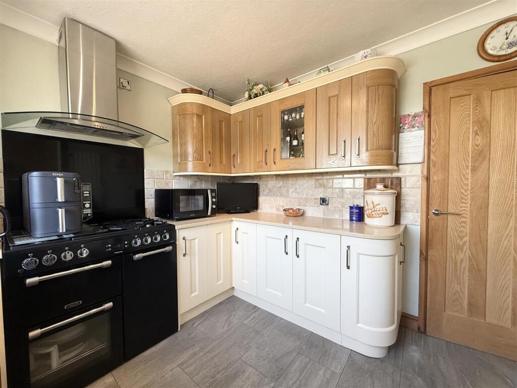 House in Kirklees, Denby Dale - View 4