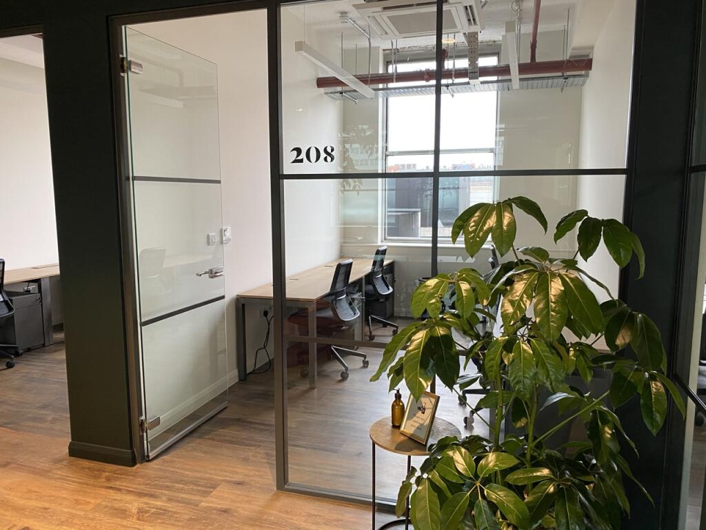 4 Person Office A