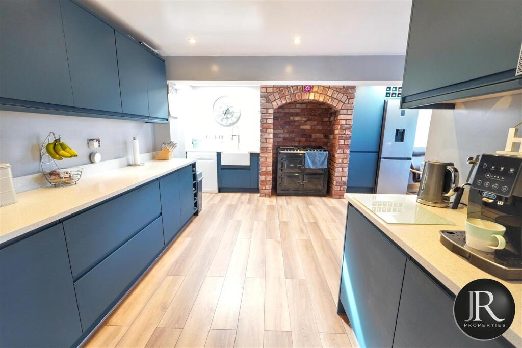 House in Walsall - More