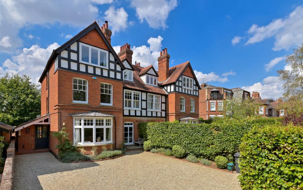 Main image of property: Park Crescent, Abingdon, Oxfordshire, OX14
