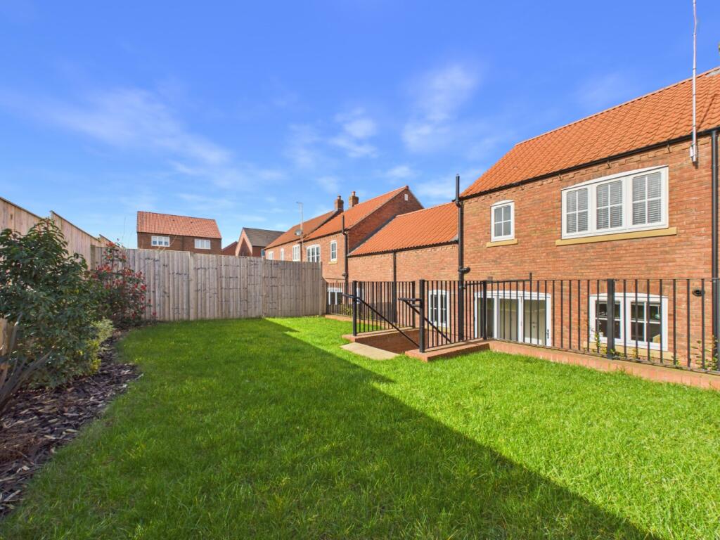 House in Kirk Ella, East Riding of Yorkshire - View 4