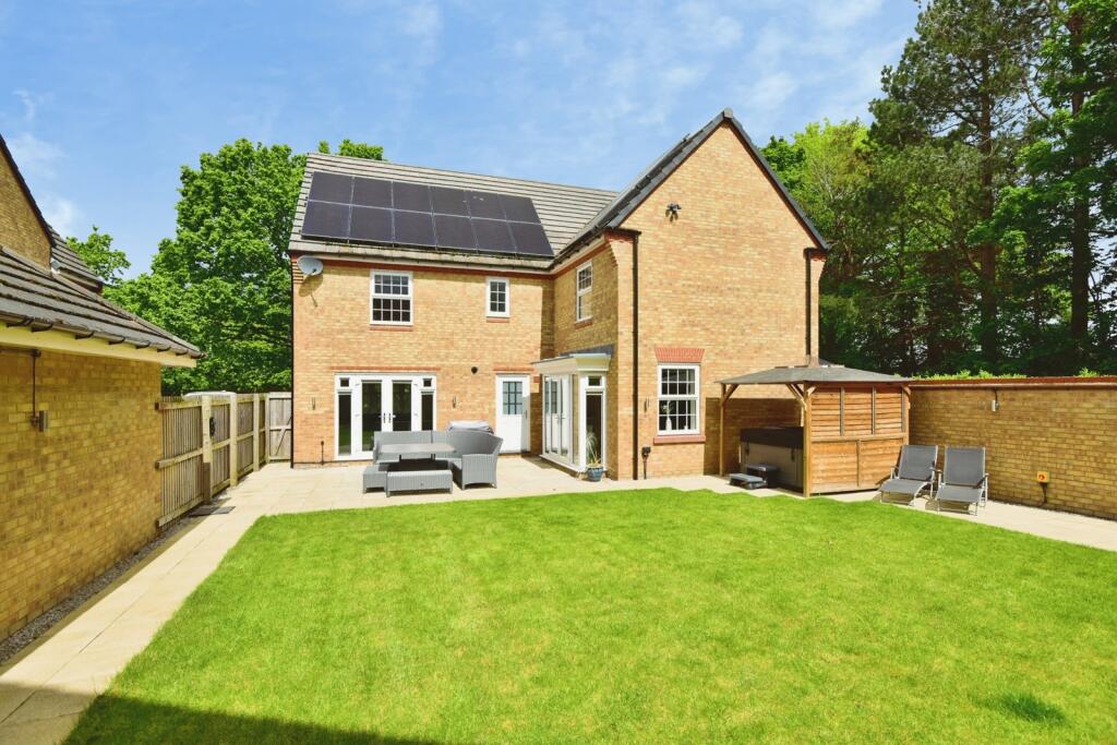 Cheshire Crescent, Alsager, Stoke-on-Trent, Cheshire, ST7 photo 4