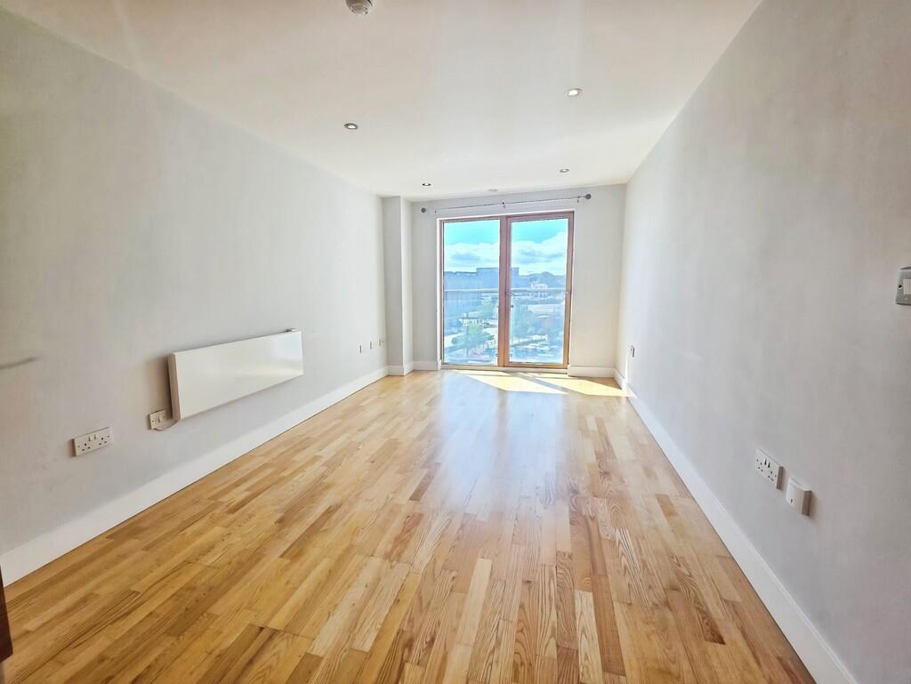 MacKenzie House, Leeds Dock - View 5